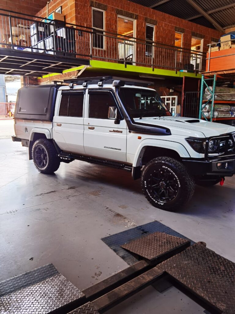 2023 Toyota Landcruiser LC70 LXV8 Automatic