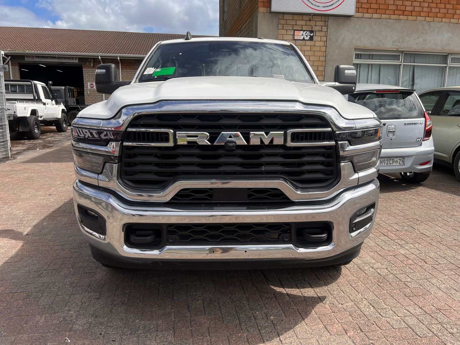 
								2500 Tradesman full									