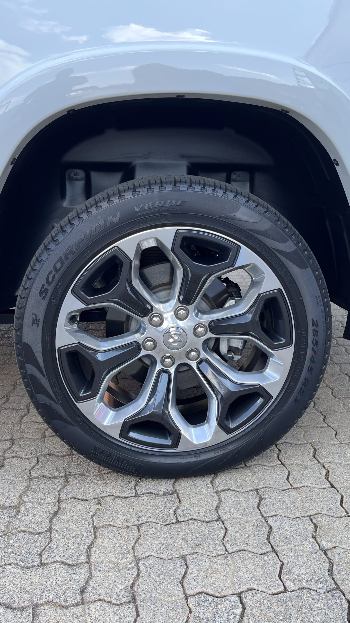 
								RAM LIMITED 1500 full									