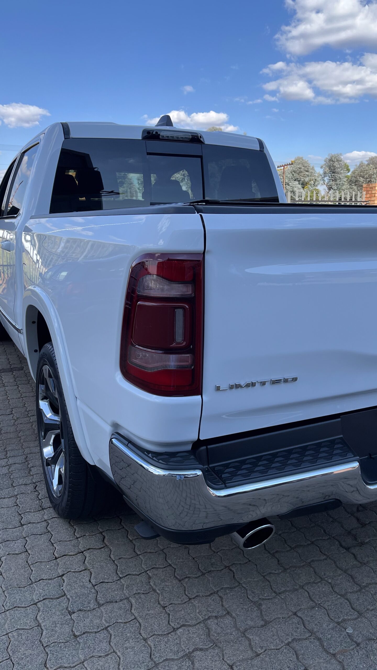 
								RAM LIMITED 1500 full									