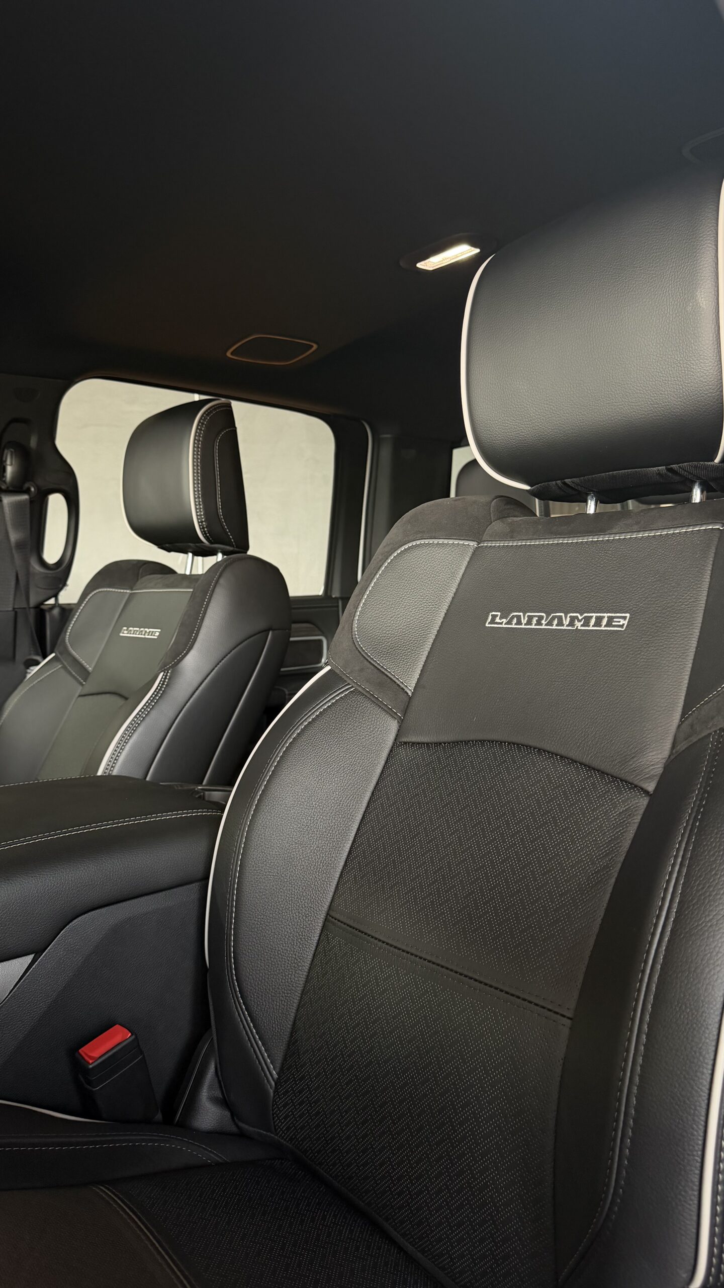 
								Laramie 3500 full									