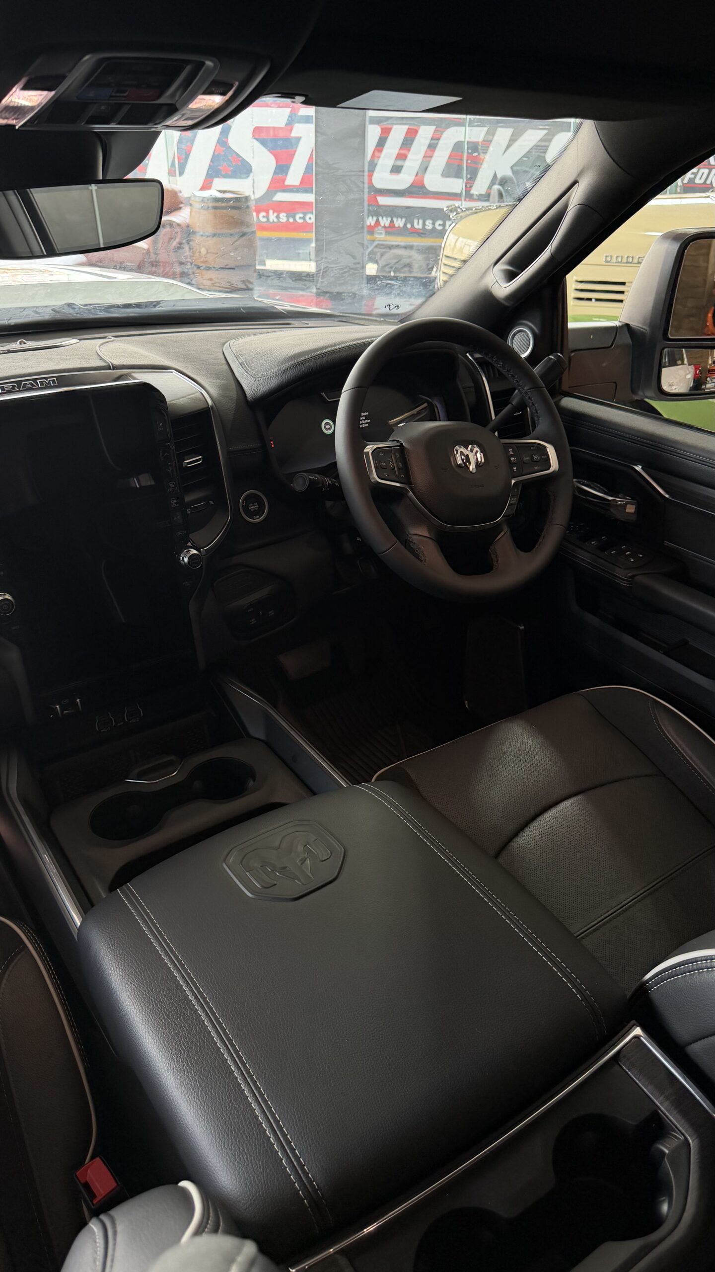 
								Laramie 3500 full									