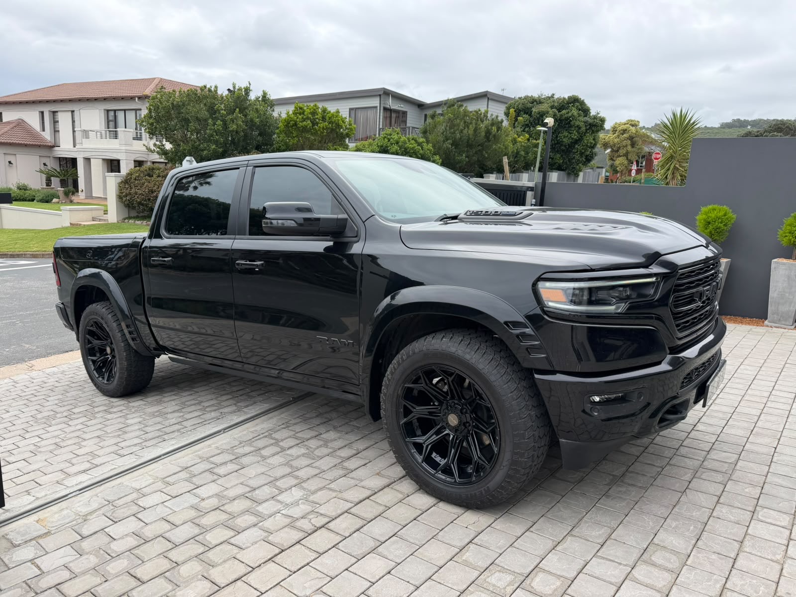 
								Limited full									